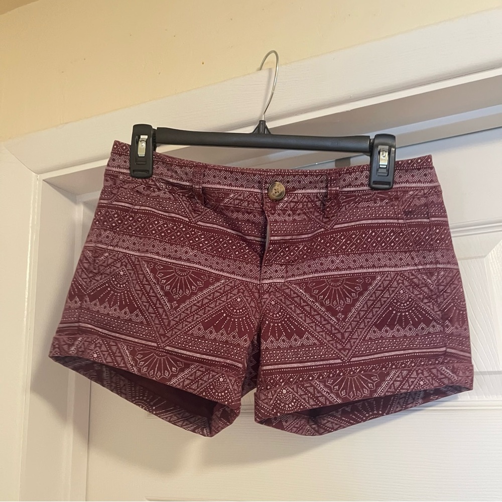 American Eagle Midi Stretch Short Size 2